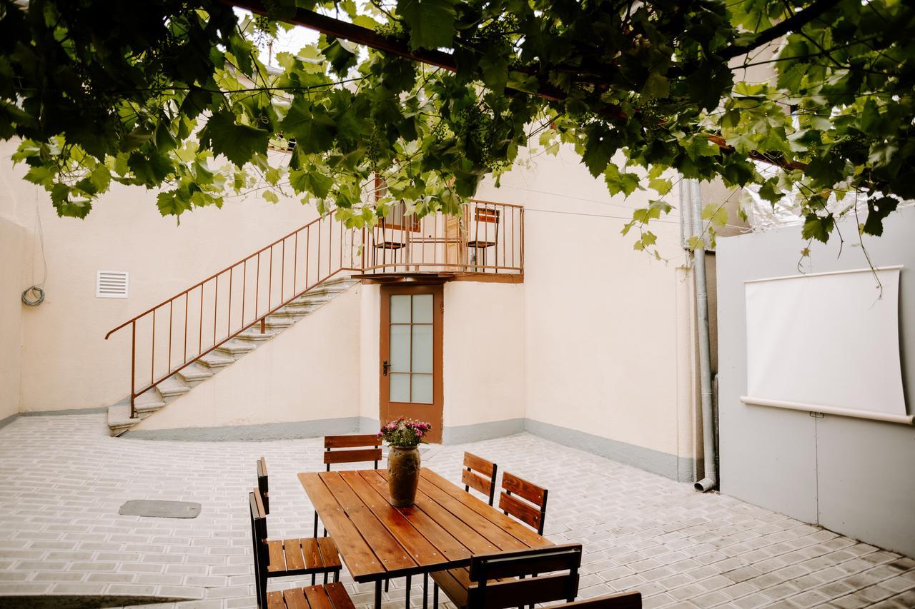 Tbilisi Viking Hostel Ngoại thất bức ảnh